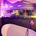 Oda ve Kahvaltı Loft Love-room 4*