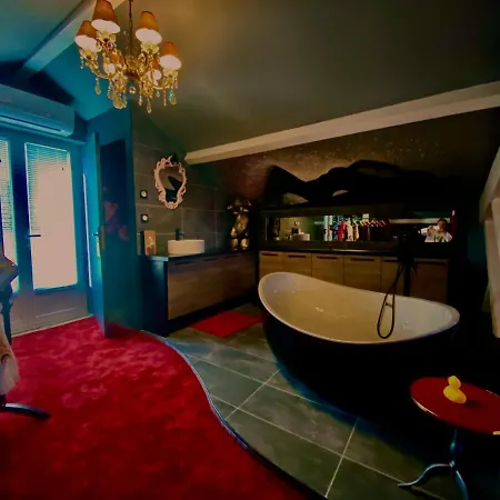 Love-room Chic&glam' * Saint-Vincent-de-Paul (Landes)