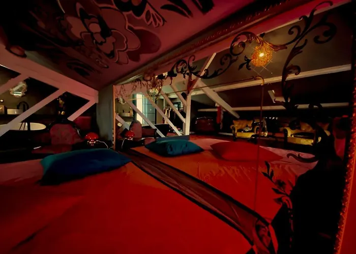 Bed & Breakfast Loft Love-room